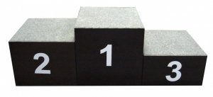 Пьедестал победителей на 3 места (деревянный) - fgospostavki.ru - Зеленогорск