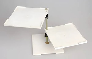 Столик подъемно-поворотный с 2-мя плоскостями - fgospostavki.ru - Зеленогорск