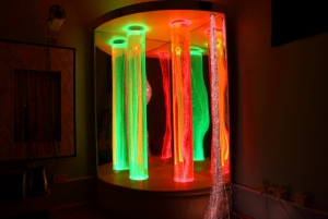 Сенсорный уголок большой с двумя колоннами, двусторонней подсветкой и фибероптическими нитями. VIP класс. - fgospostavki.ru - Зеленогорск