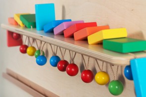 Тактильно-развивающая панель “Разноцветное домино” - fgospostavki.ru - Зеленогорск