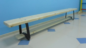 Скамейка гимнастическая (металлические ножки, лак) (2,5 м)  - fgospostavki.ru - Зеленогорск