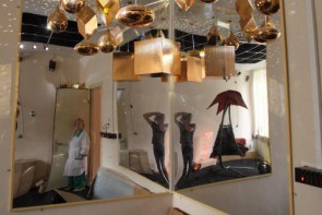 Зеркало настенное небьющееся без подсветки 169х59 сантиметров - fgospostavki.ru - Зеленогорск